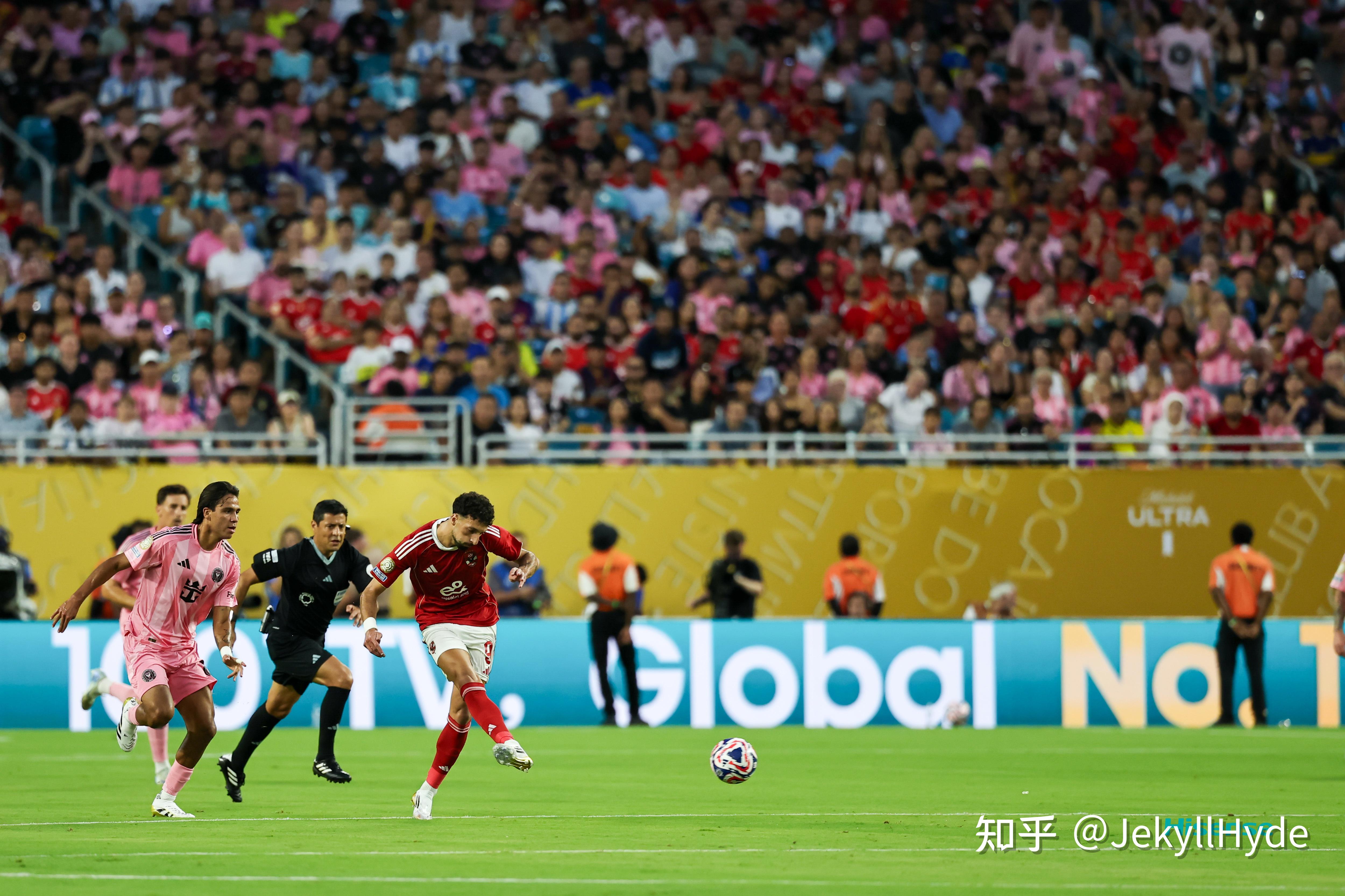 切尔西战平那不勒斯,梅西扑点救主亚洲杯 切尔西战平那不勒斯,梅西扑点救主亚洲杯